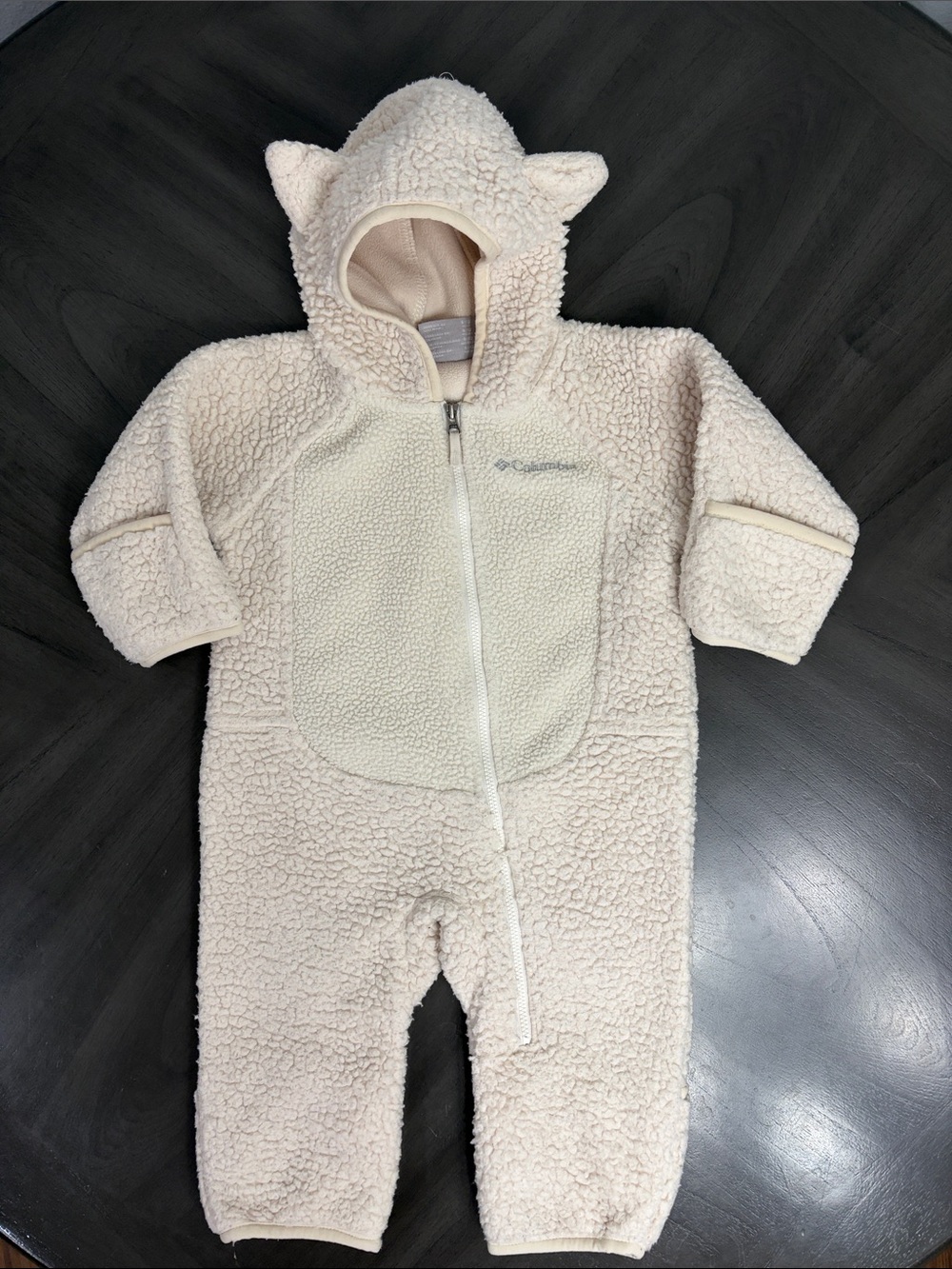 Columbia Cream Sherpa Hooded Baby One-Piece Bunting Mittens/Footies size 6-12 mo